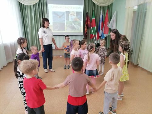 Балалар “Кызыл китап” белән таныштылар