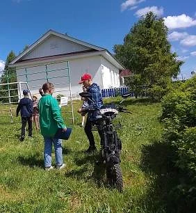 Кызыл Байракта балалар җәйне күңелле каршы алдылар