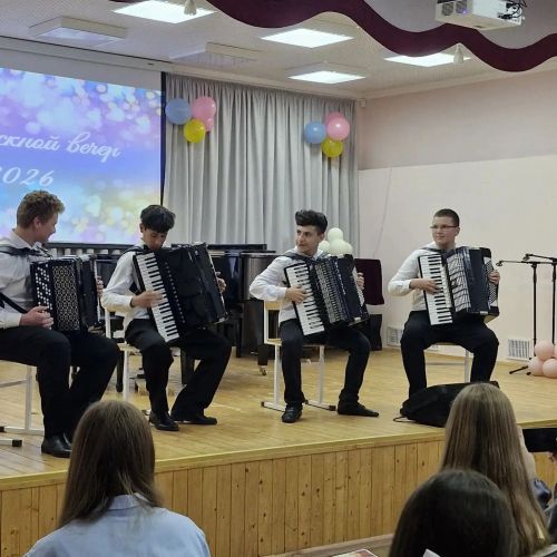 Последний аккорд детства: 32 выпускника попрощались со школой искусств