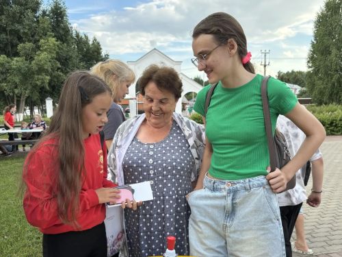 «Каникулы в парке: ловим лето»: в Верхнем Услоне прошёл яркий детский праздник