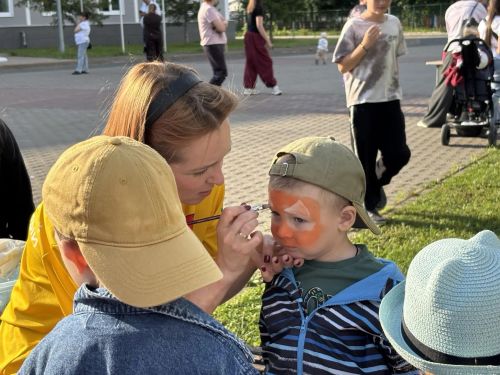 «Каникулы в парке: ловим лето»: в Верхнем Услоне прошёл яркий детский праздник