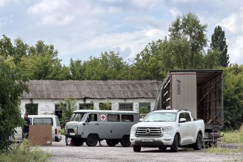 Татарстан отправил девять фур с гумпомощью в зону СВО общим весом 150 тонн