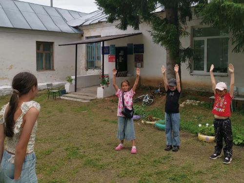 Кызыл Байракта балалар дуслык кадерен аңларга өйрәнә