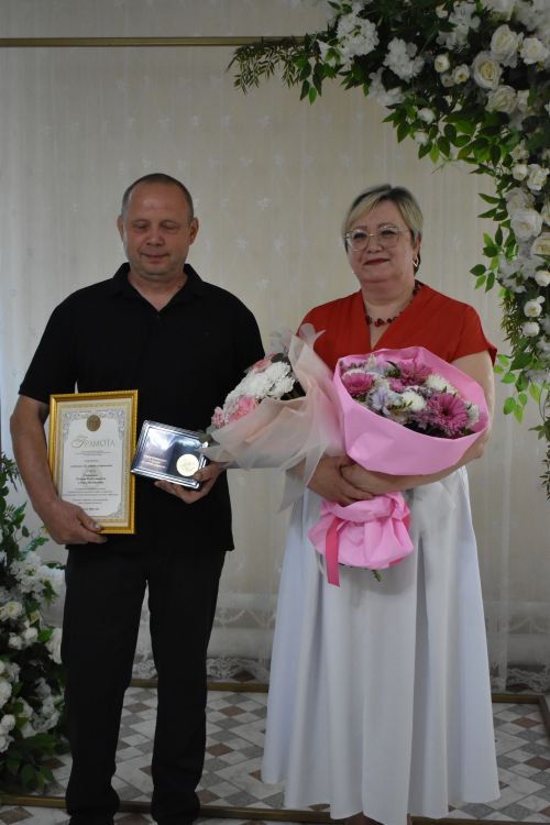 В Верхнем Услоне семье Тюфтиных вручили медаль «За любовь и верность»