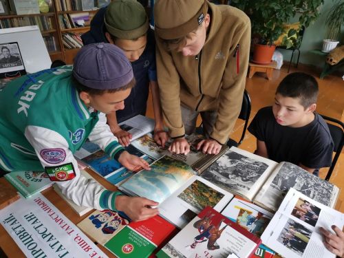 Кызыл Байракта туган якны өйрәнү сәгате узды