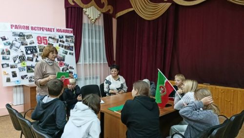 Ребята из Кильдеева проверили знания о Татарстане в преддверии Дня Республики