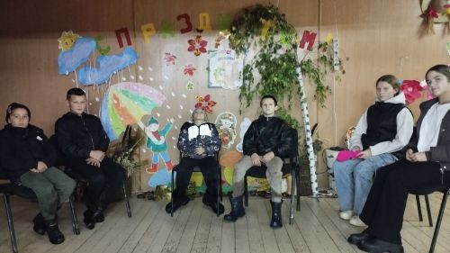 Дети из Ямбулатово встретили осень играми и конкурсами