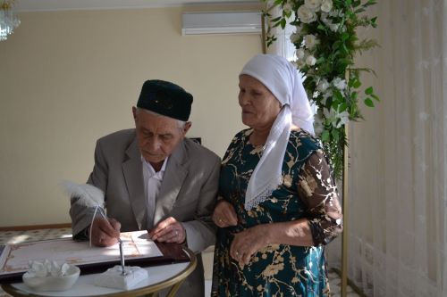 Супруги Хасановы из Печищ отметили 55-летие семейной жизни
