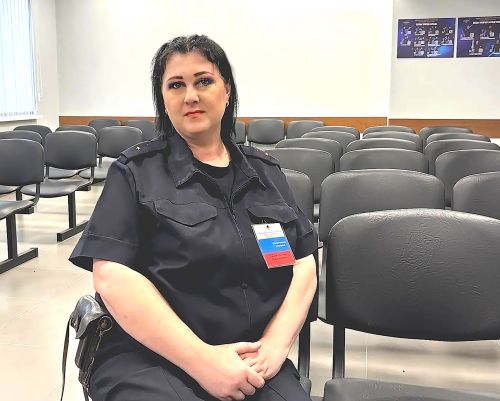 В семье офицера полиции Татьяны Плоховой воспитываются 12 детей