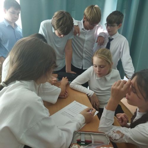 Школьники Верхнего Услона прошли краеведческий маршрут в библиотеке