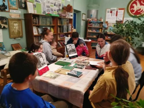 Кызыл Байракта цифрлы мохитнең куркынычы турында сөйләштеләр