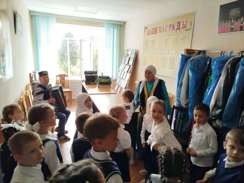 День открытых дверей в РДК собрал первоклассников Верхнего Услона