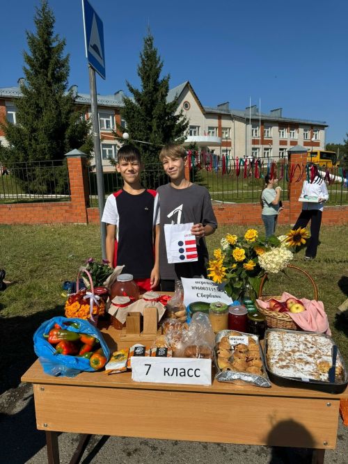 «Ярмарка добра» в Набережно-Морквашской школе собрала средства для помощи СВО