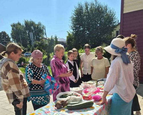 Ярмарка в Печищах собрала средства на расходники для маскировочных сетей