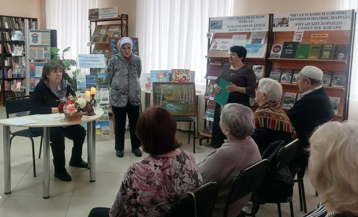 В Верхнем Услоне прошел творческий вечер Елены Ярцевой