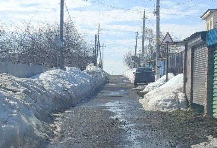 На нагорных улицах Верхнего Услона проверят «красные линии»