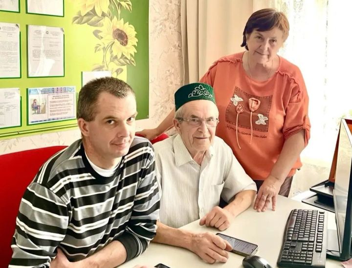 В Верхнеуслонском доме-интернате пожилые люди осваивают компьютерную грамотность