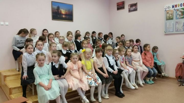 Воспитанники преподавателя Бутенко Верхнеуслонской Детской школы искусств выступили с отчетным концертом