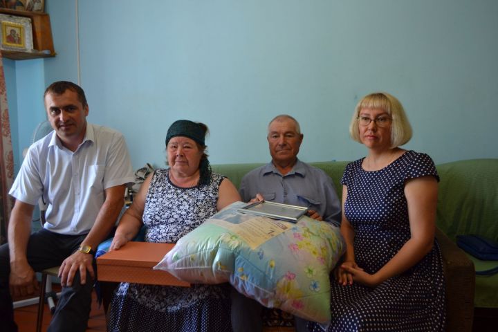 Супруги Якушовы из Татарского Бурнашева Верхнеуслонского района отметили 50 лет совместной жизни