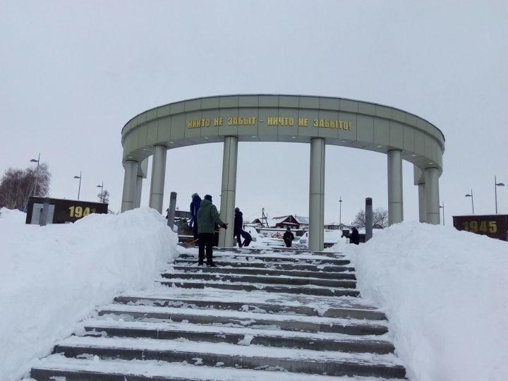 Волонтеры в парке Героев