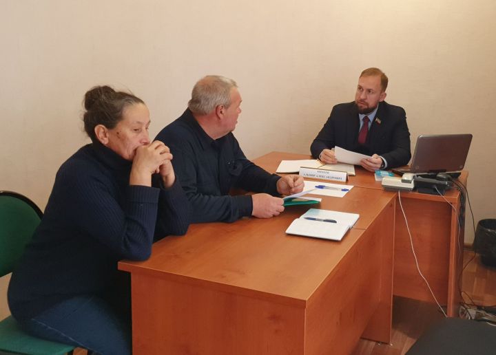 Депутат Госсовета Татарстана провел прием граждан в Верхнем Услоне
