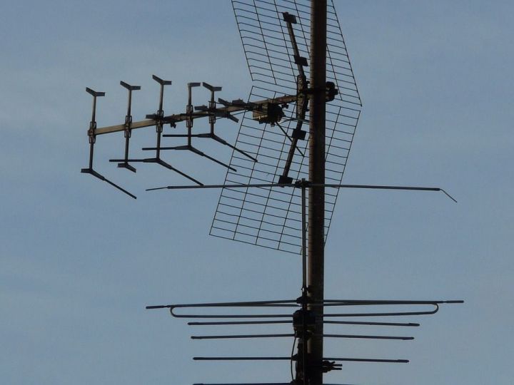 В Казани и близлежащих районах отключат ряд теле- и радиоканалов