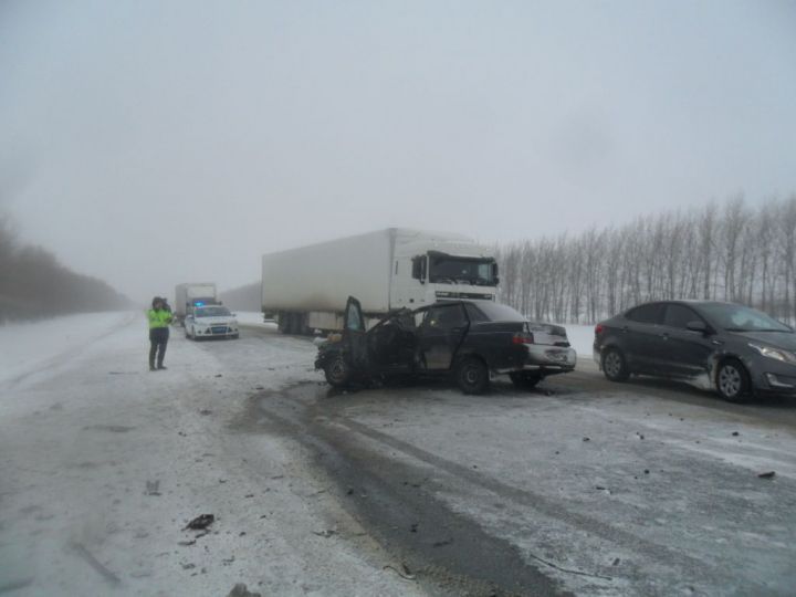 На автодороге Казань - Ульяновск произошло ДТП: есть пострадавшие