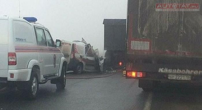 В аварии на трассе Татарстана в тумане погибло два человека