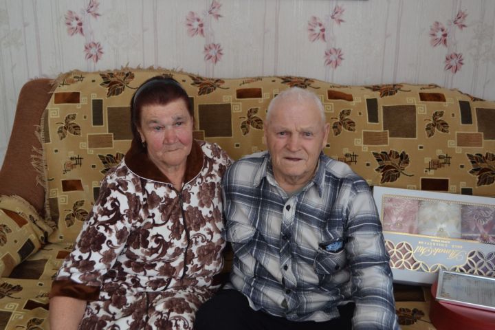 Супруги Чумиченковы из Майдан Верхнеуслонского района отметили 50 лет совместной жизни