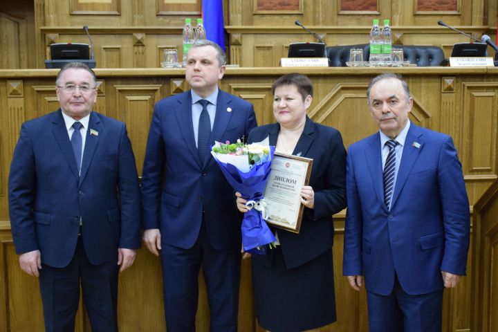 Поздравляем Виктора Бурдина и Лилию Хурматуллину с высокой наградой