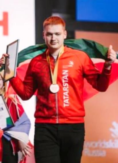Геннадий Архиреев из Куралова - неоднократный призер WorldSkills.