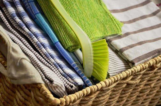 Почему кухонные полотенца нельзя стирать вместе с обычной одеждой