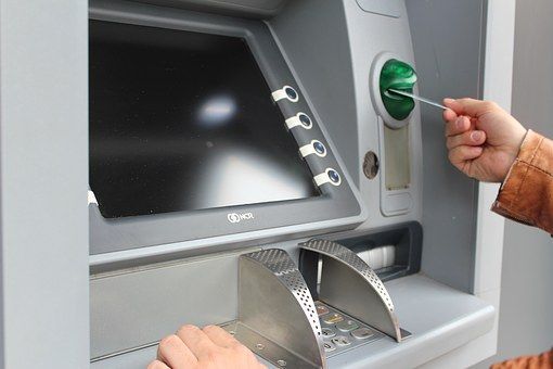 Вот почему не стоит распечатывать чек из банкомата