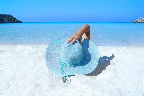 С 1 октября вступают в силу новые правила выхода в отпуск и выплаты отпускных