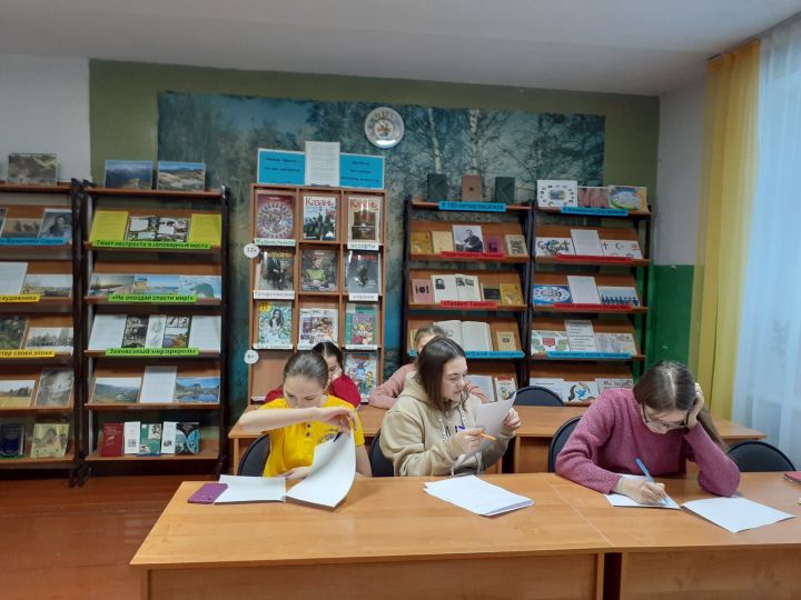 Читать нужно и важно, считают юные читатели Кировской библиотеки