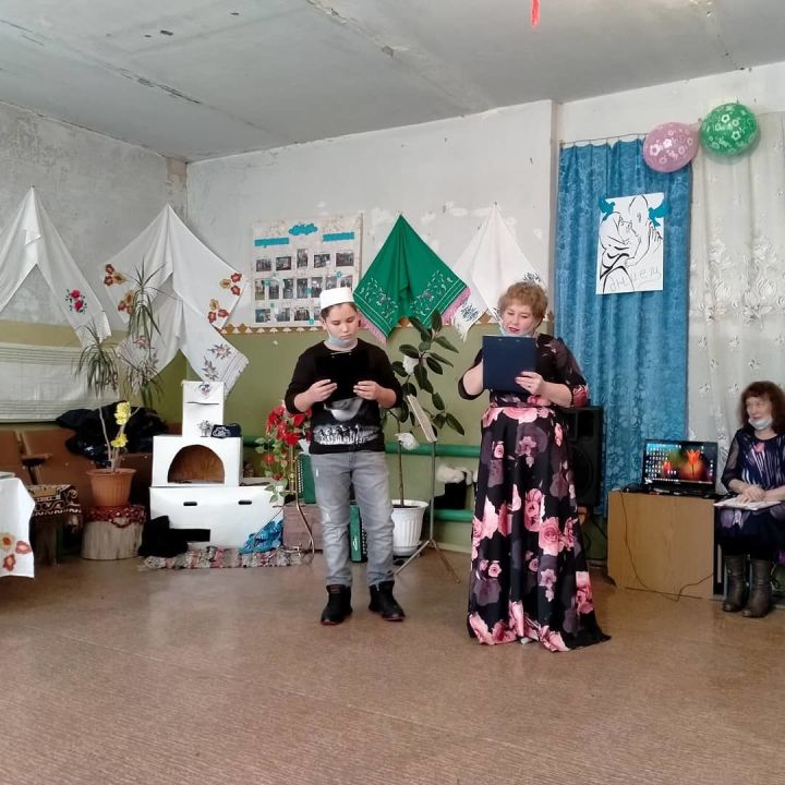 В Янги-Болгарском клубе чествовали матерей
