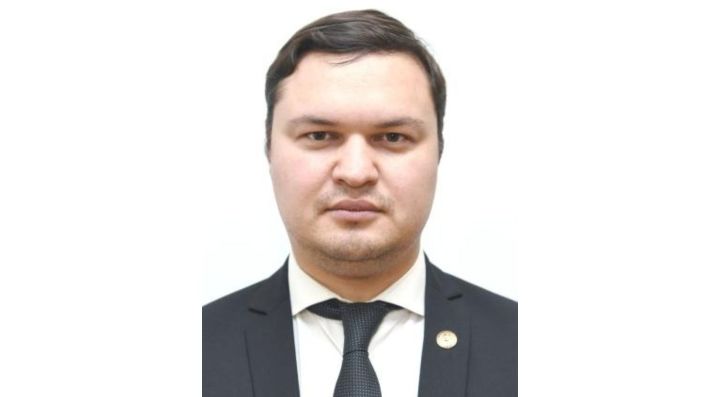 Руководитель Исполнительного комитета Ильнур Шакиров принял участие в благотворительной акции «Подари подписку»