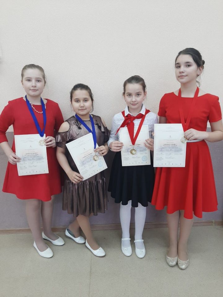 Воспитанники Верхнеуслонской Детской школы искусств успешно выступили в конкурсе "Голос Татарстана"