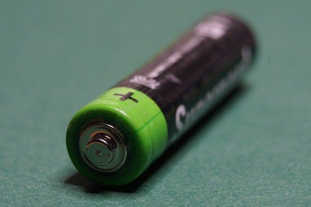 Как узнать, какая батарейка: заряженная или нет