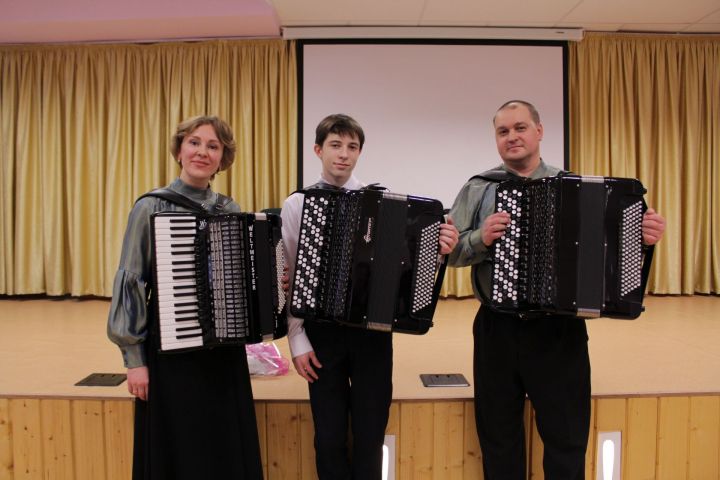 Свой концерт преподаватели Верхнеуслонской  ДШИ посвятили 100-летию ТАССР