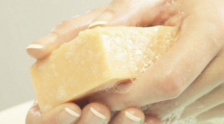 Врачи посоветовали самое эффективное мыло для защиты от коронавируса
