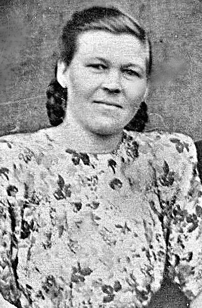 Екатерина Калачева  во время войны работала на комбайне