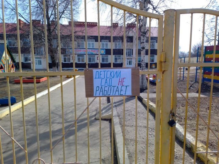 Рустам Минниханов поручил отменить абонентскую плату в детских садах во время нерабочих дней