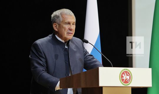 Президент Татарстана поручил решить кадровый вопрос в больницах республики