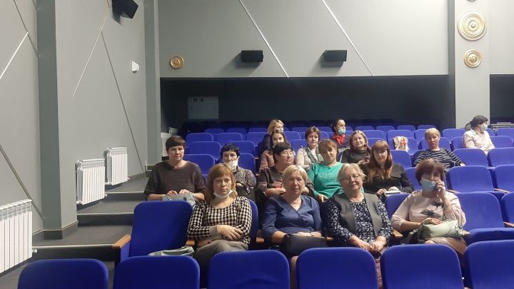 Учителя русского языка и литературы Верхнеуслонского района приняли участие в зональном семинаре
