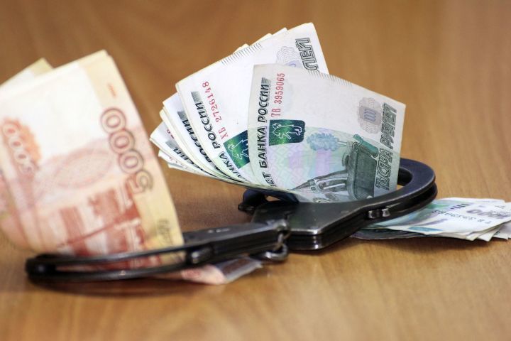 Трое водителей в Верхнеуслонском районе накопили штрафов на 50 тысяч рублей