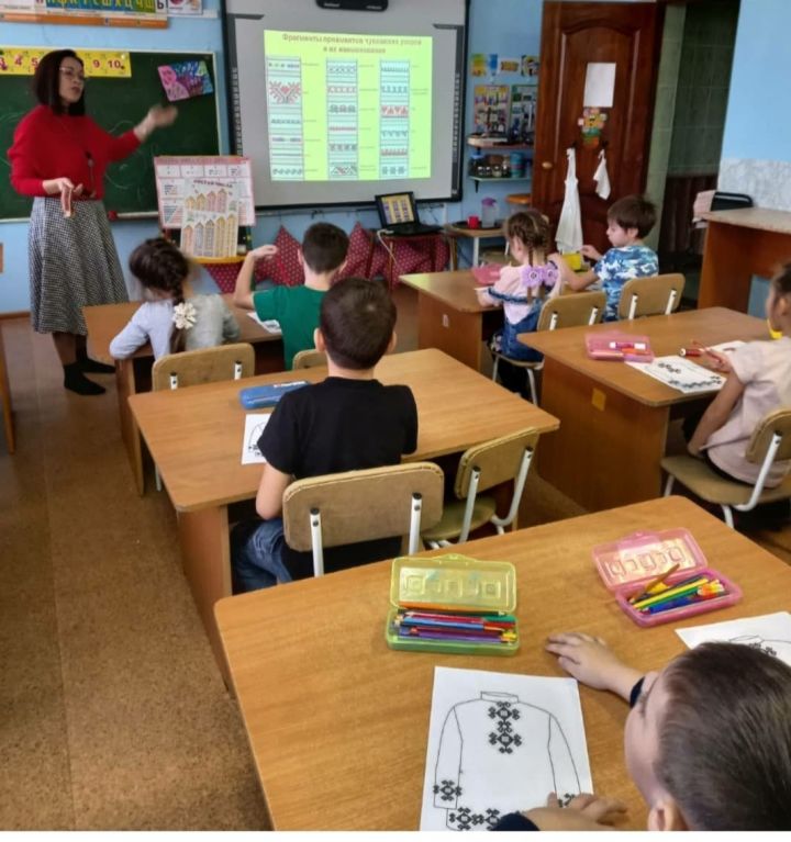 Воспитанников детского сада «Радуга» познакомили с традициями чувашского народа