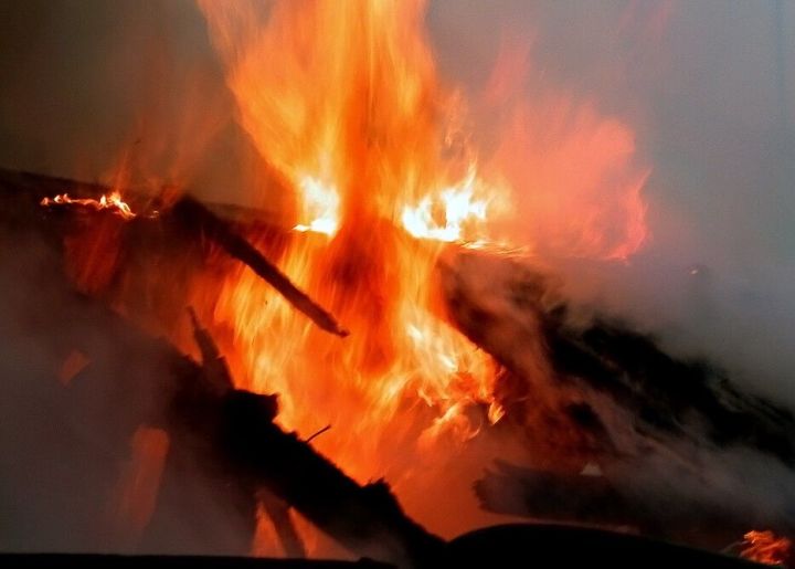 В Русском Бурнашеве загорелась баня