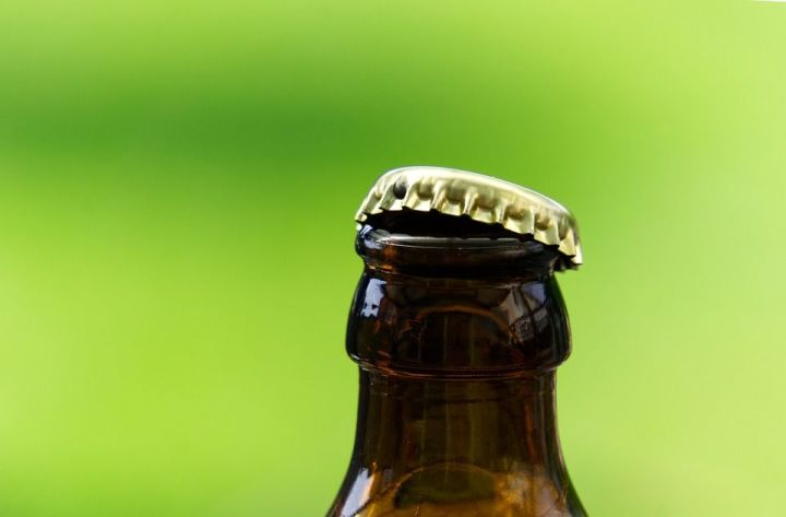 В Верхнеуслонском районе выявили 27 литров просроченной алкогольной продукции