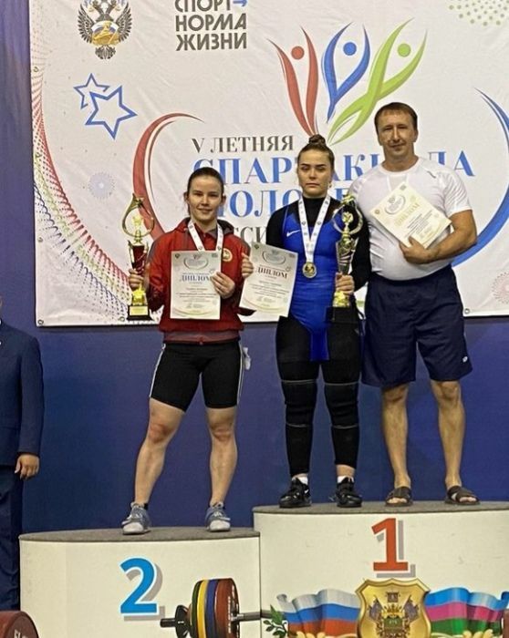 Тяжелоатлетка из Верхнего Услона стала серебряным призером Спартакиады молодежи